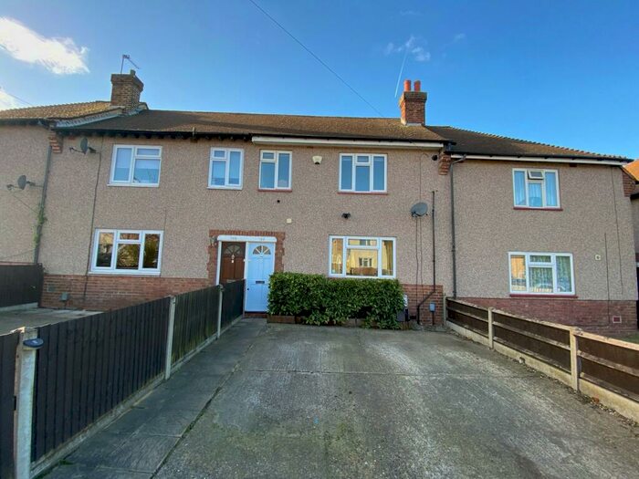 3 Bedroom Terraced House To Rent In Ridge Way, Crayford, Dartford, DA1