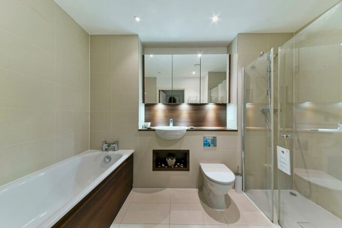 1 Bedroom Flat To Rent In Mandara Place, Greenland Place, Yeoman Street, Surrey Quays, SE8