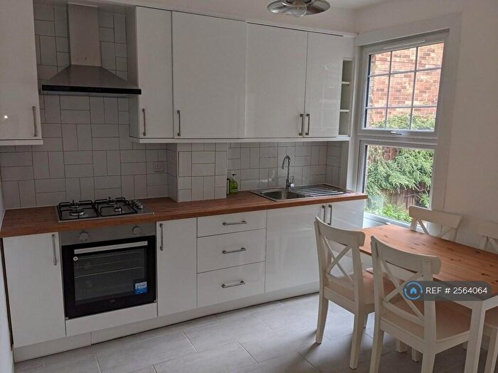 2 Bedroom End Of Terrace House To Rent In Janson Road, London, E15