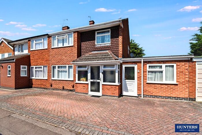 4 Bedroom Semi-Detached House For Sale In Penzance Avenue, Wigston, LE18