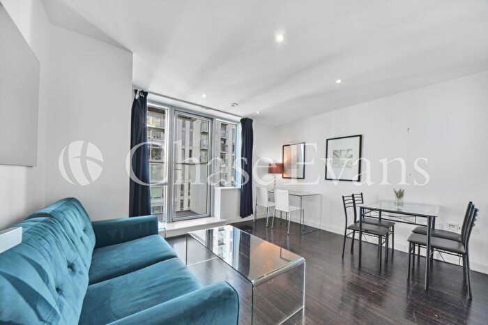 1 Bedroom Flat To Rent In Pan Peninsula Square, Canary Wharf, London, E14