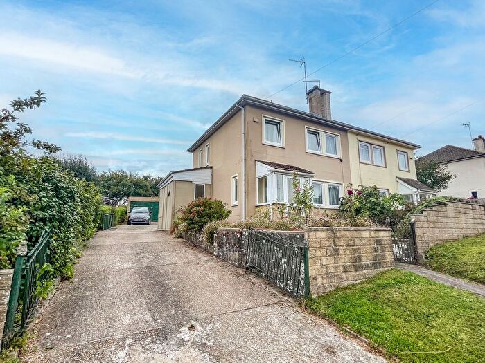 3 Bedroom Semi-Detached House For Sale In Darvel Down, Netherfield, TN33