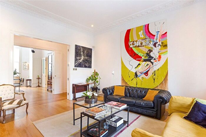 3 Bedroom Flat To Rent In Eccleston Square, Pimlico, London, SW1V