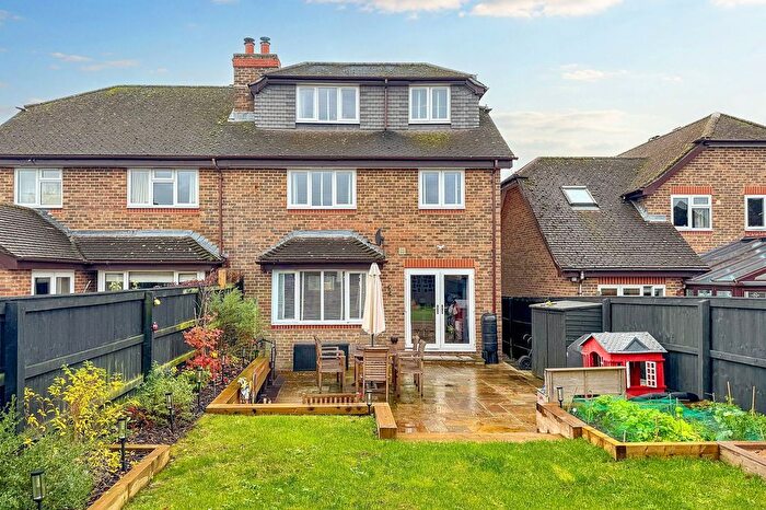 4 Bedroom Semi-Detached House For Sale In Oak Hill, Alresford, SO24