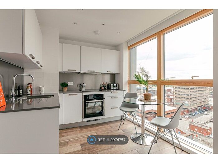 Studio To Rent In Berkshire House, Maidenhead, SL6