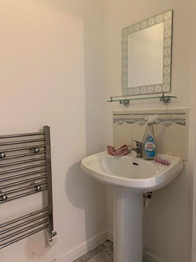 4 Bedroom Town House To Rent In Martingale Court, Cheetham Hill, Manchester, M8
