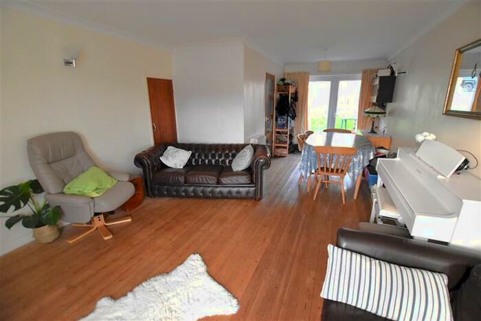 3 Bedroom End Of Terrace House For Sale In Stoneable Road, Radstock, BA3