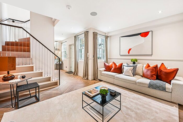 3 Bedroom Terraced House For Sale In Kenway Road, London, SW5