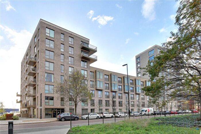 3 Bedroom Flat For Sale In Galvin House, West Parkside, Greenwich, London, SE10