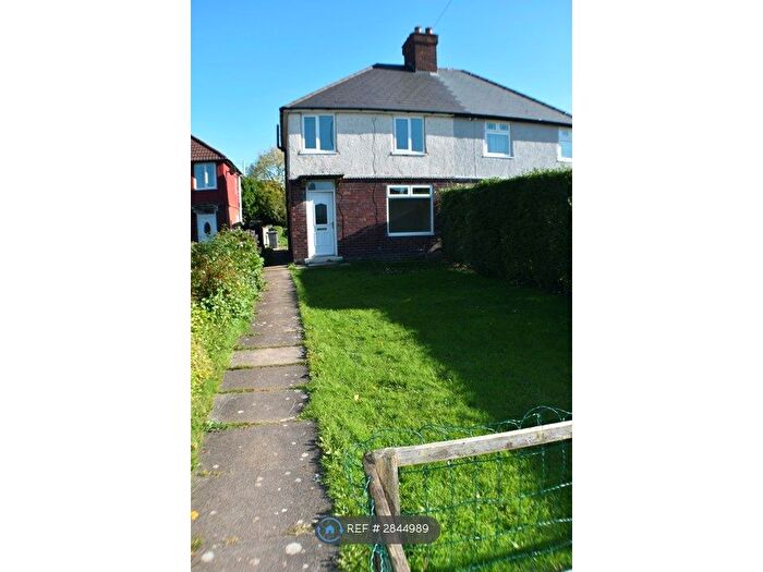 3 Bedroom Semi Detached House To Rent In Woodland Avenue, Huthwaite, NG17