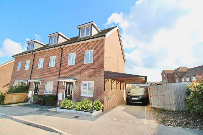 3 Bedroom Terraced House For Sale In Lynx Street, Margate, CT9