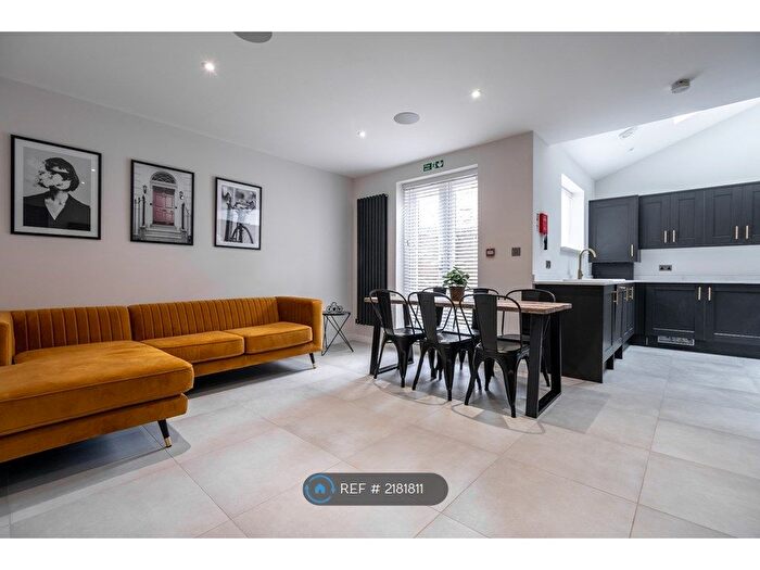 6 Bedroom Terraced House To Rent In Saxony Road, Liverpool, L7