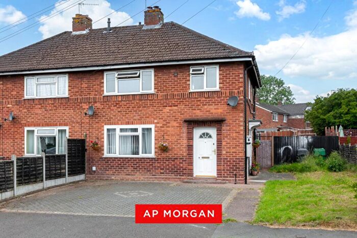 1 Bedroom Apartment For Sale In York Road, Bromsgrove, Worcestershire, B61