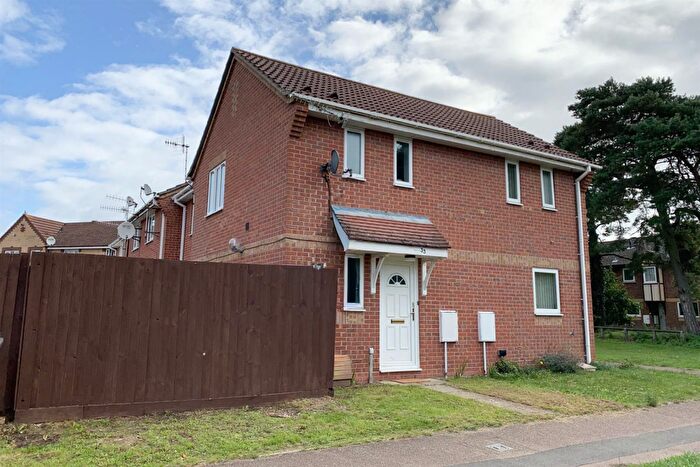 1 Bedroom End Of Terrace House For Sale In Thistle Close, Thetford, IP24