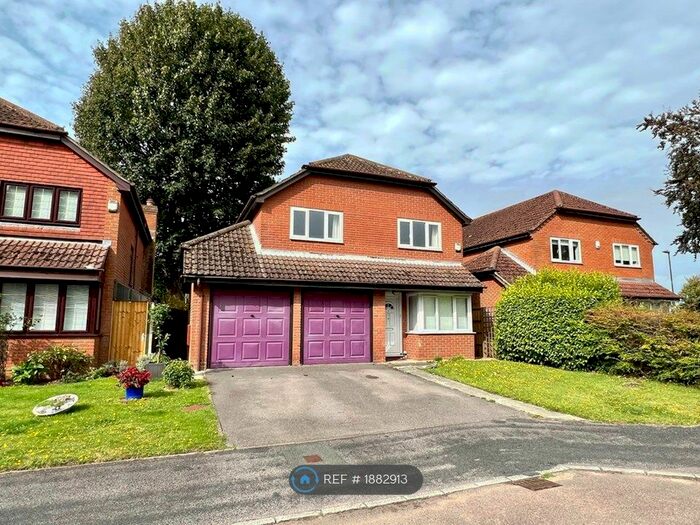 4 Bedroom Detached House To Rent In Khandala Gardens, Waterlooville, PO7