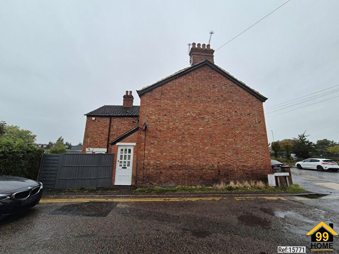 1 Bedroom Maisonette To Rent In Stocklake, Aylesbury, Buckinghamshire, HP20