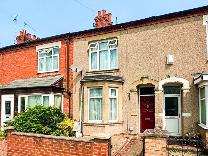 3 Bedroom Terraced House For Sale In Rothersthorpe Road, Northampton, NN4