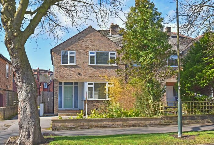 3 Bedroom Semi-Detached House To Rent In Lancaster Park Road, Harrogate, HG2