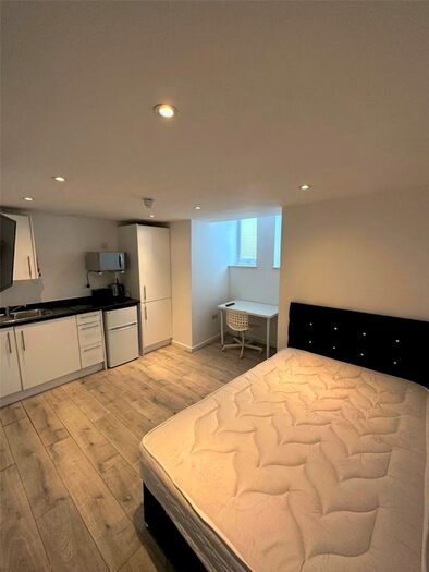 1 Bedroom Flat To Rent In Albert Terrace, Middlesbrough, North Yorkshire, TS1