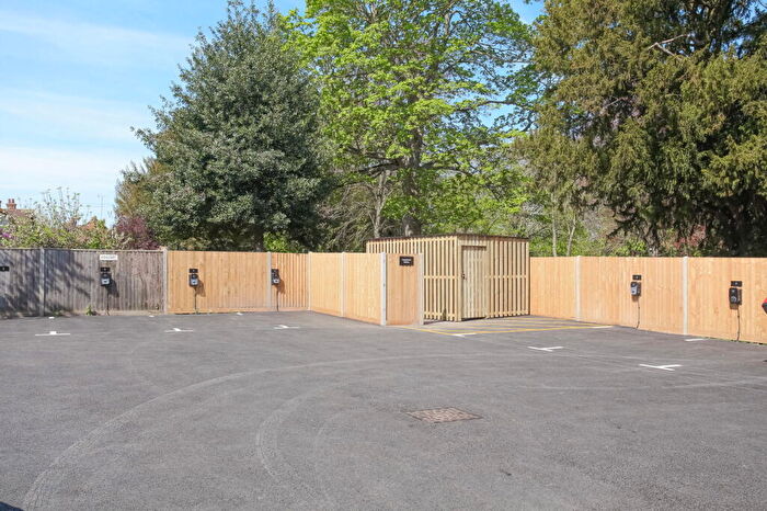 1 Bedroom Flat For Sale In High Street, Wallingford, OX10