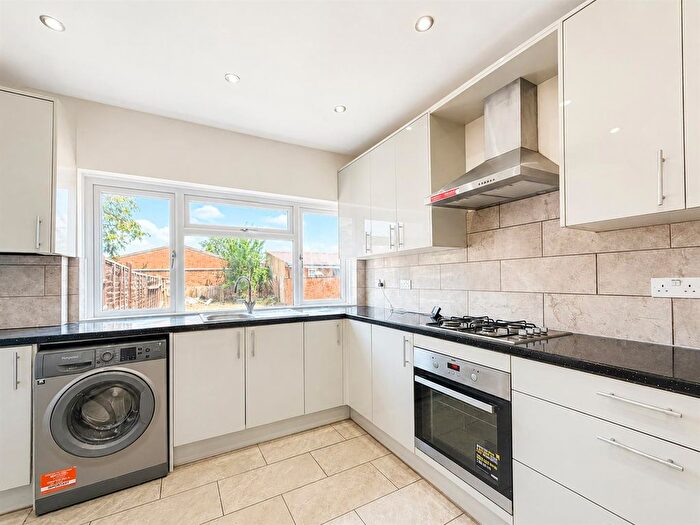 4 Bedroom Semi-Detached House To Rent In Crosslands, Southall, UB2