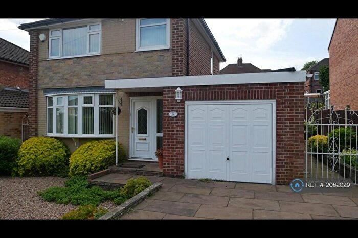 3 Bedroom Detached House To Rent In Fieldhead Road, Hoyland, Barnsley, S74