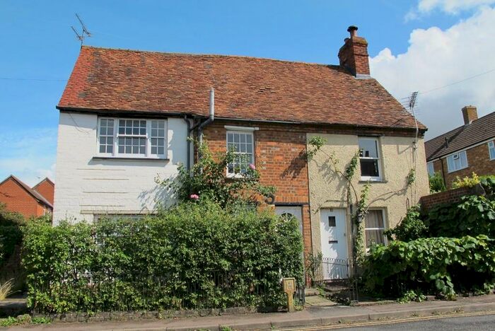 2 Bedroom Apartment To Rent In Thame, Oxfordshire, OX9