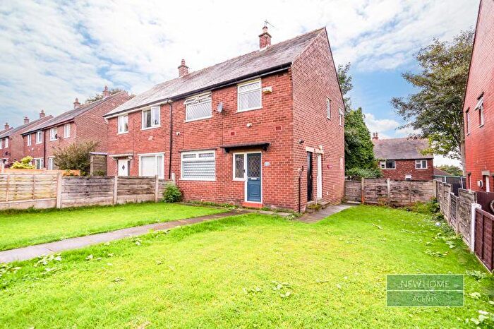 3 Bedroom Semi-Detached House For Sale In Walton Way, Denton, Manchester, M34