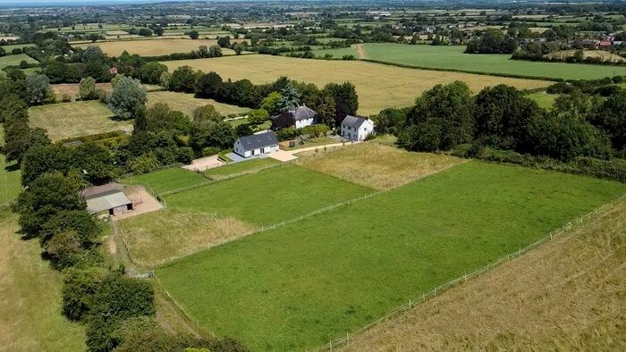 7 Bedroom Detached House For Sale In Broad Town, Swindon, Wiltshire, SN4