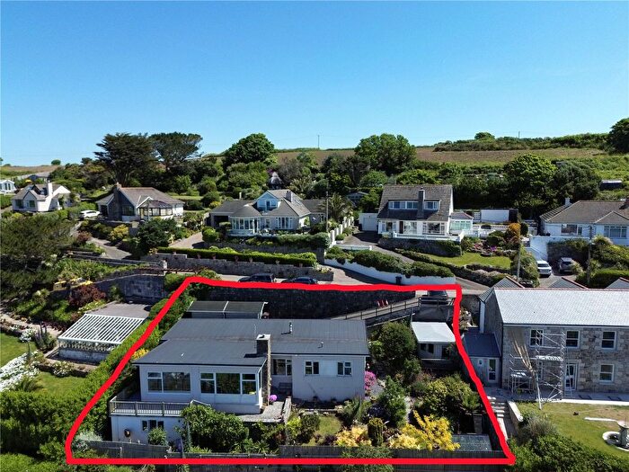 4 Bedroom Bungalow For Sale In Rosehill, Marazion, TR17