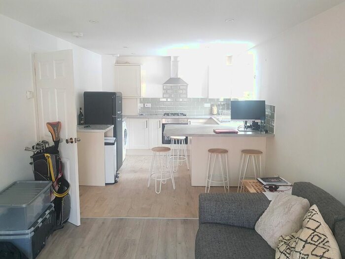 1 Bedroom Flat To Rent In Cae Syr Dafydd, Pontcanna, Cardiff, CF11