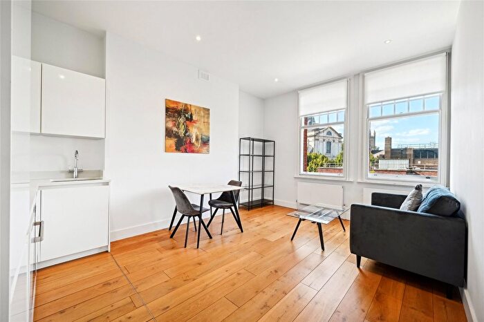 2 Bedroom Flat To Rent In Egerton Gardens, London, SW3