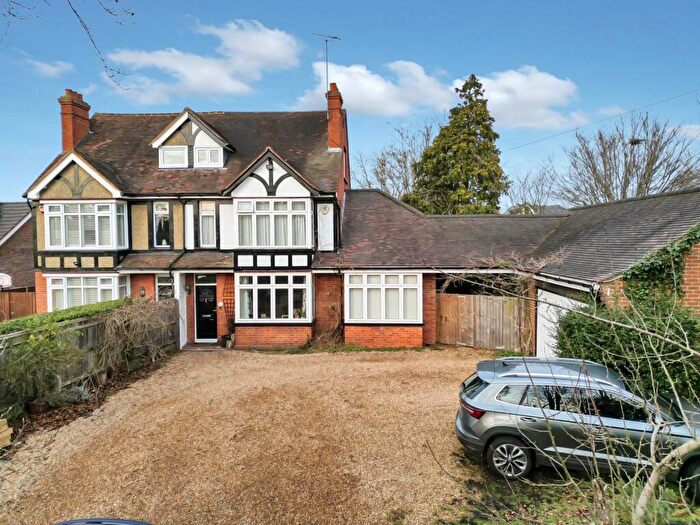 6 Bedroom Semi-Detached House For Sale In Wokingham Road, Earley, RG6
