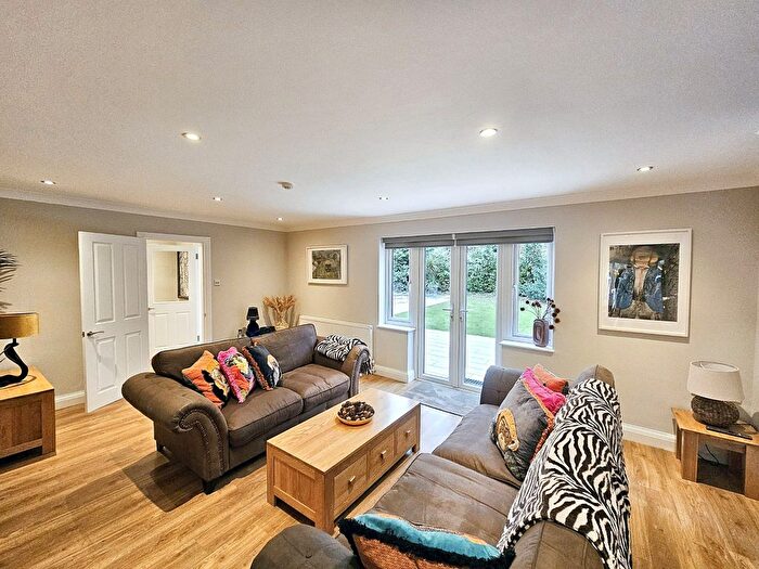 7 Bedroom Detached House For Sale In Tower Ride, Uckfield, TN22