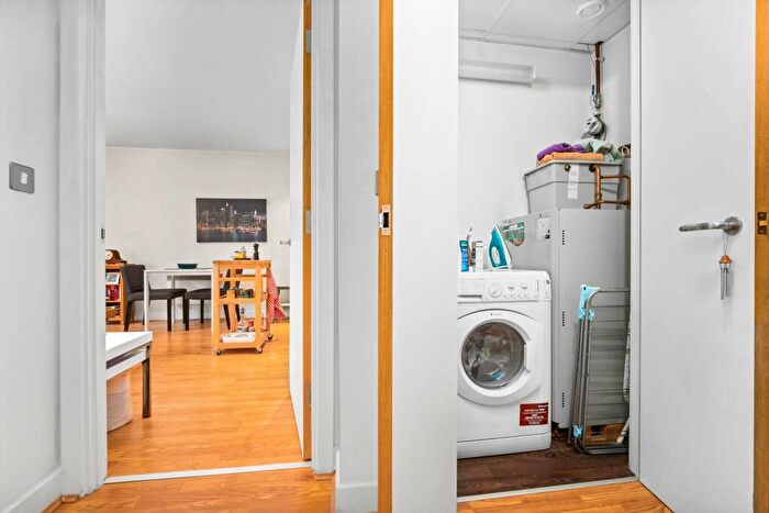 1 Bedroom Flat To Rent In Water Street, Jewellery Quarter, Birmingham, B3