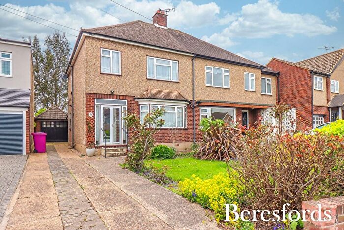 3 Bedroom Semi-detached House For Sale In Marlborough Gardens, Upminster, RM14