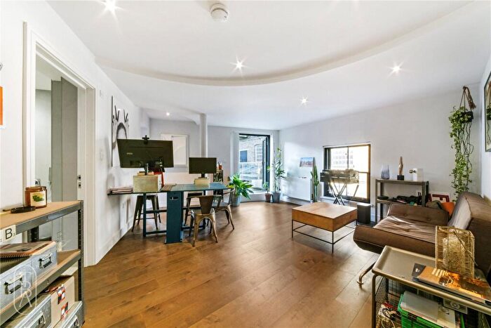 1 Bedroom Apartment To Rent In Hackney Road, London, E2