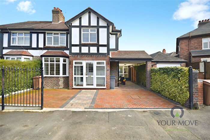 3 Bedroom Semi-Detached House To Rent In Stuart Avenue, Trentham, Stoke-On-Trent, ST4
