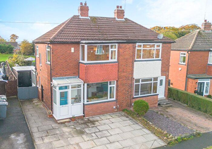 3 Bedroom Semi Detached House For Sale In Parkland Gardens, Leeds, LS6
