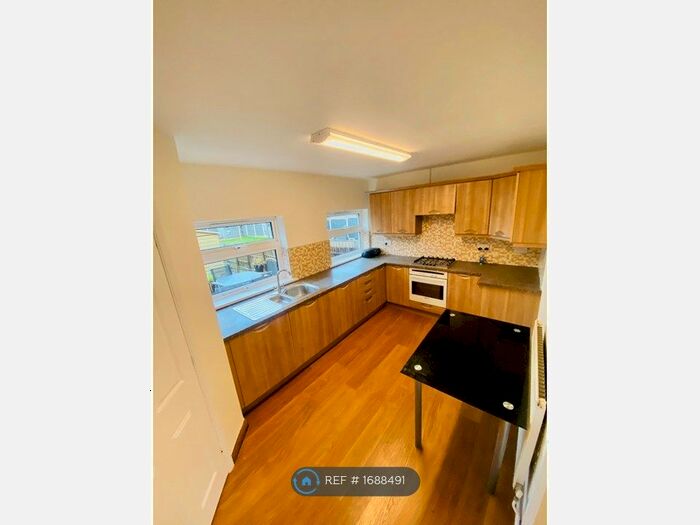 3 Bedroom Terraced House To Rent In High Field Park, Rotherham, S66