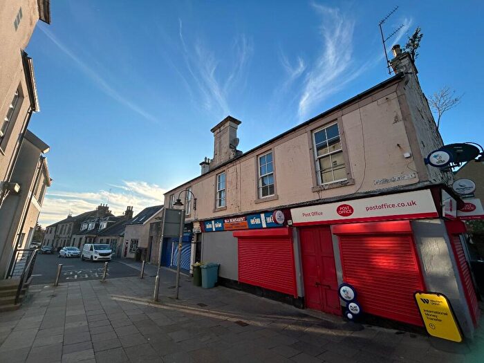 3 Bedroom Flat To Rent In Backbrae Street, Kilsyth, North Lanarkshire, G65