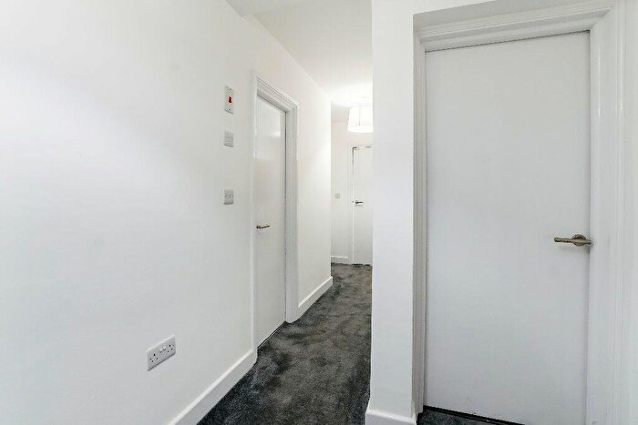2 Bedroom Flat To Rent In All Saints Street, Nottingham, Nottinghamshire, NG7