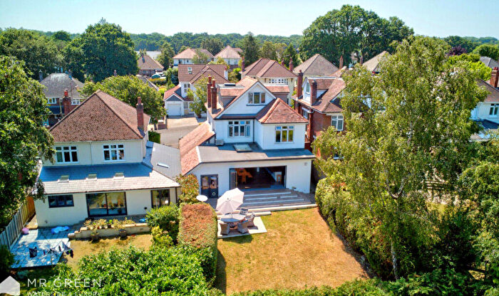 5 Bedroom Detached House For Sale In Hadden Road, Bournemouth, BH8