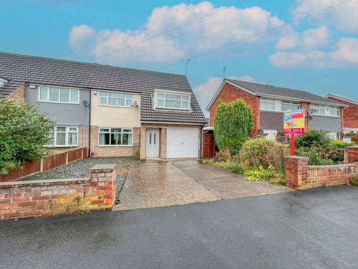 Houses for sale & to rent in DN17 2BE, Quebec Road, Bottesford Scunthorpe