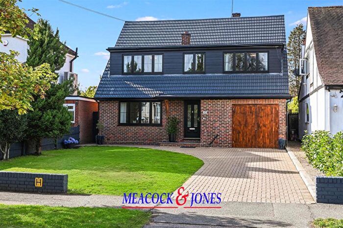4 Bedroom Detached House For Sale In Sebastian Avenue, Shenfield, Brentwood, CM15