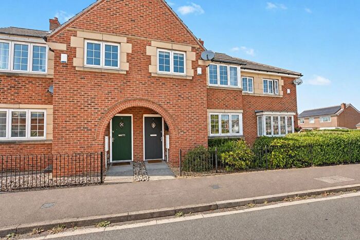 3 Bedroom Town House For Sale In Edison Way, Arnold, Nottingham, NG5