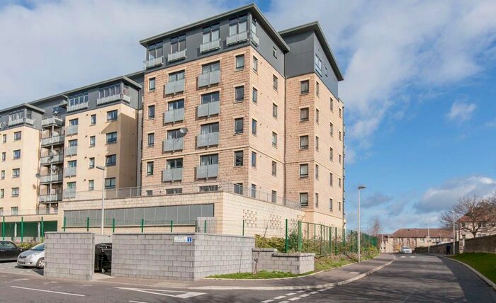 1 Bedroom Flat To Rent In Hawkhill Close, Easter Road, EH7