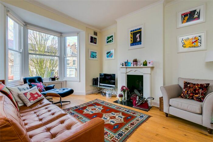 3 Bedroom Maisonette To Rent In Devonport Road, London, W12