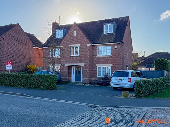 5 Bedroom Detached House For Sale In Dale Way, Fernwood, NG24