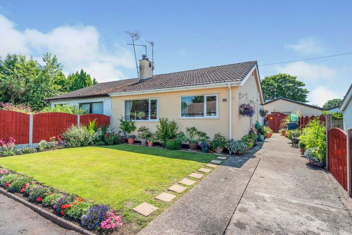 2 Bedroom Bungalow For Sale In Tyn Y Cwrt Estate, Brynsiencyn, Anglesey, Sir Ynys Mon, LL61